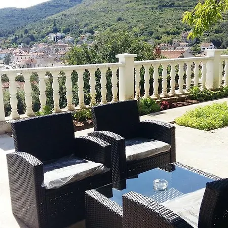 Guest house & Safic