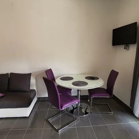 Guest house & Safic